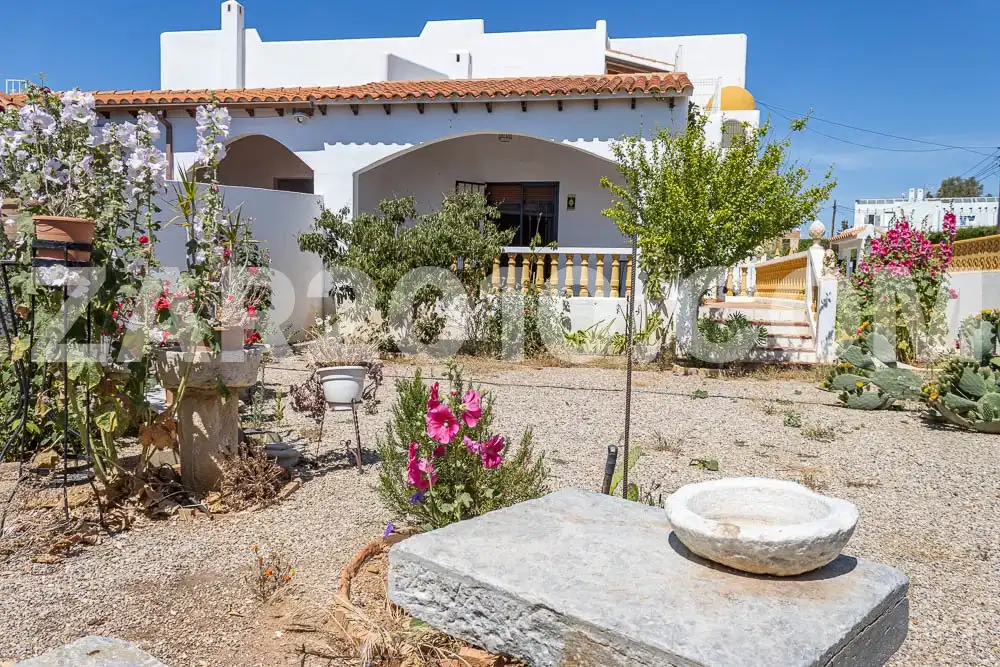 Chalet con jardín en venta en Calle Tomillo, imagen 4