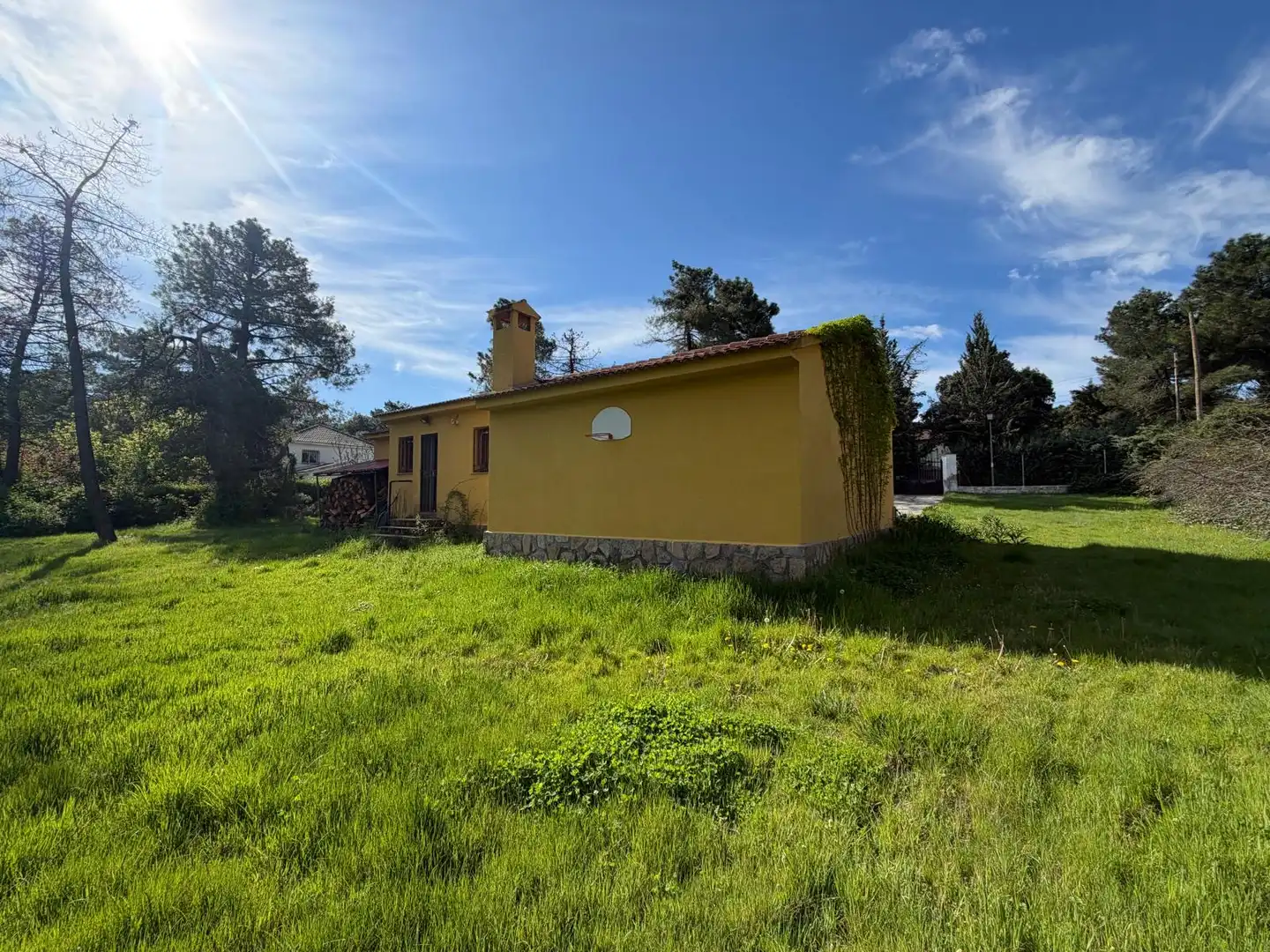 Vista exterior de Casa o chalet en venta en Marugán con Calefacción, Jardín privado y Amueblado