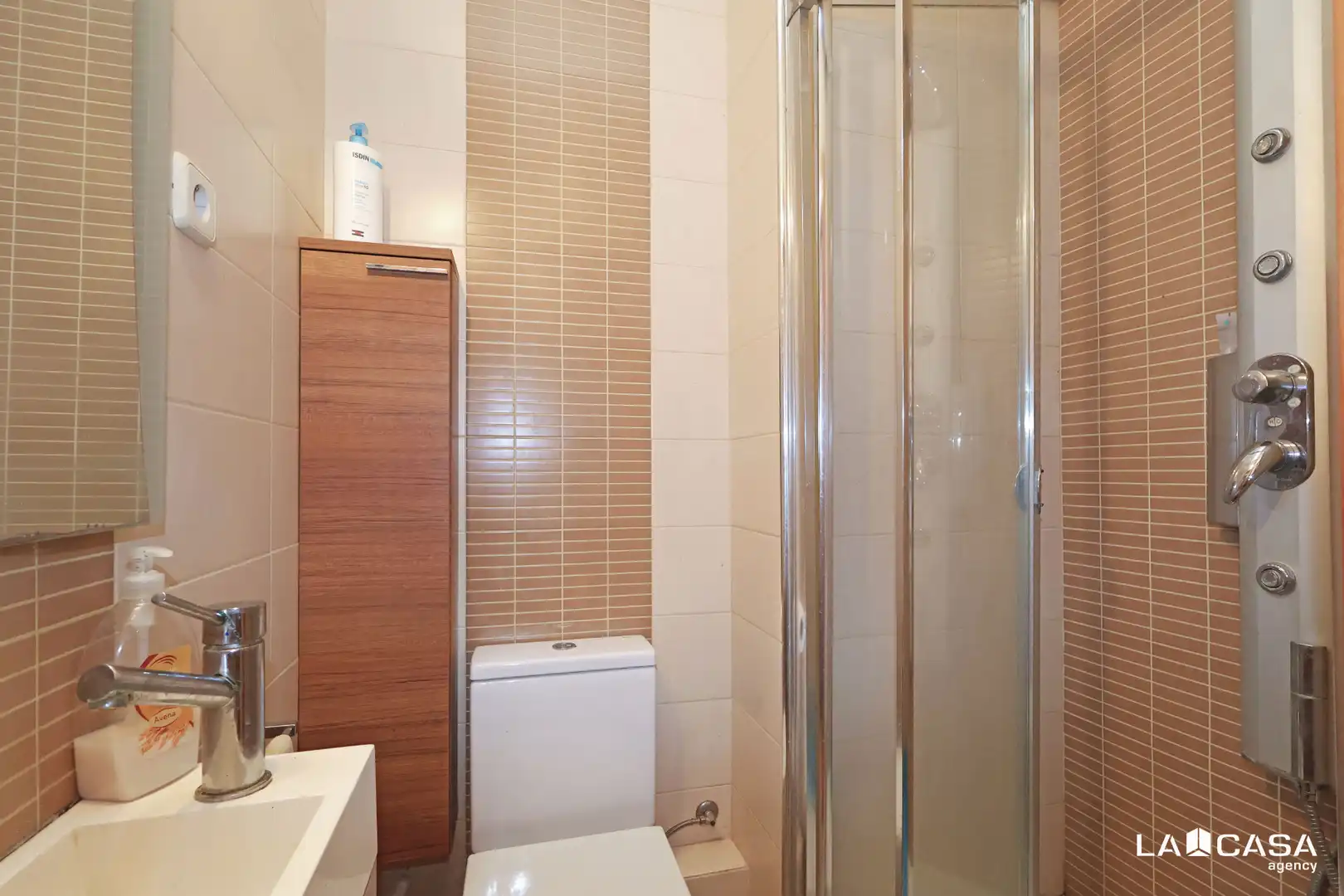 Appartamento con terrazza in vendita a Carrer d'Elkano, imagen 15