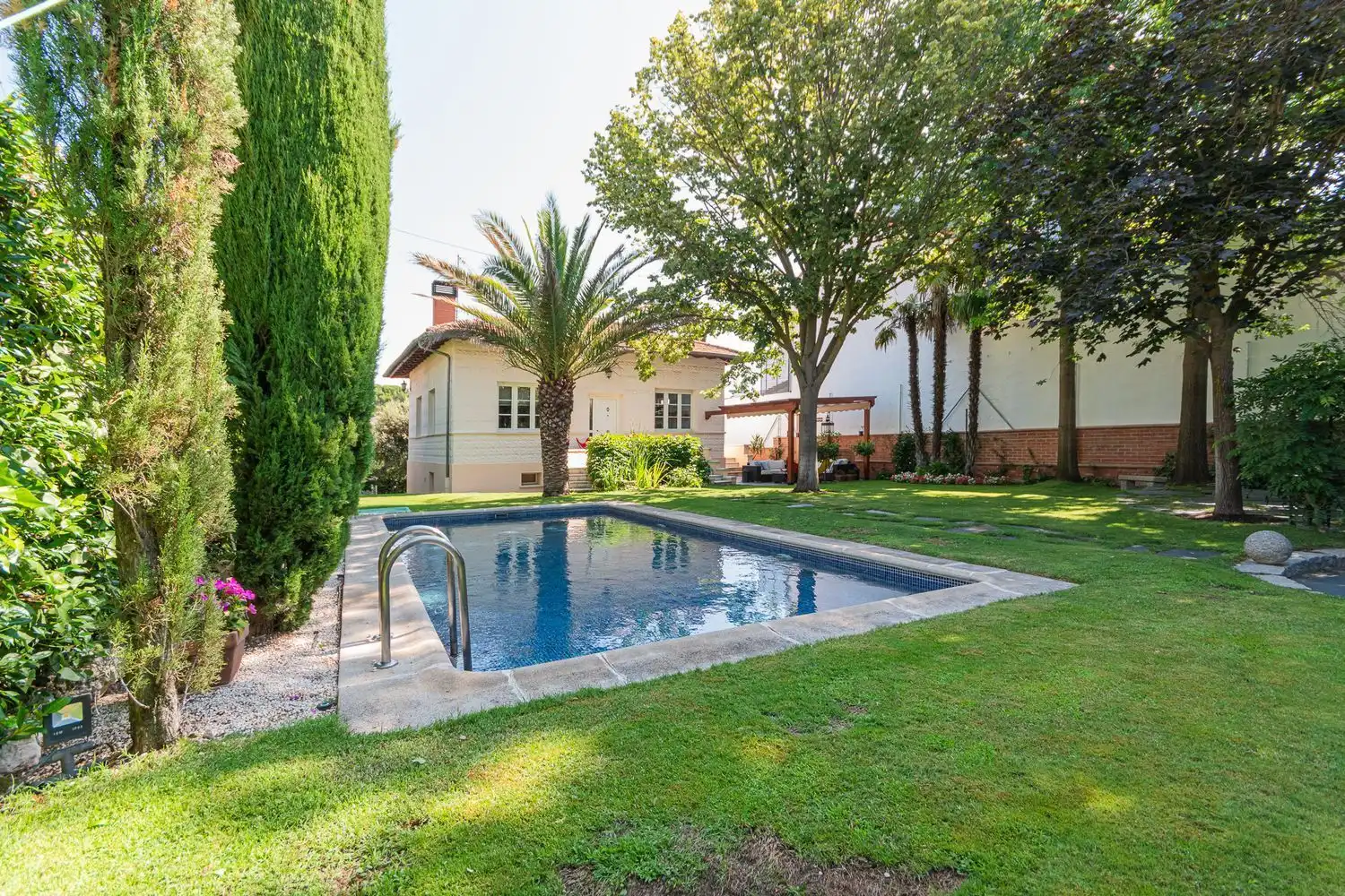 Jardí de Casa o xalet en venda en Madrid amb Aire condicionat, Calefacció i Traster
