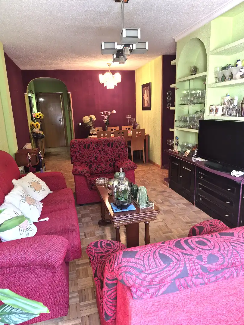 Sala de estar de Piso en venta en San Fernando de Henares con Aire acondicionado, Calefacción y Parquet