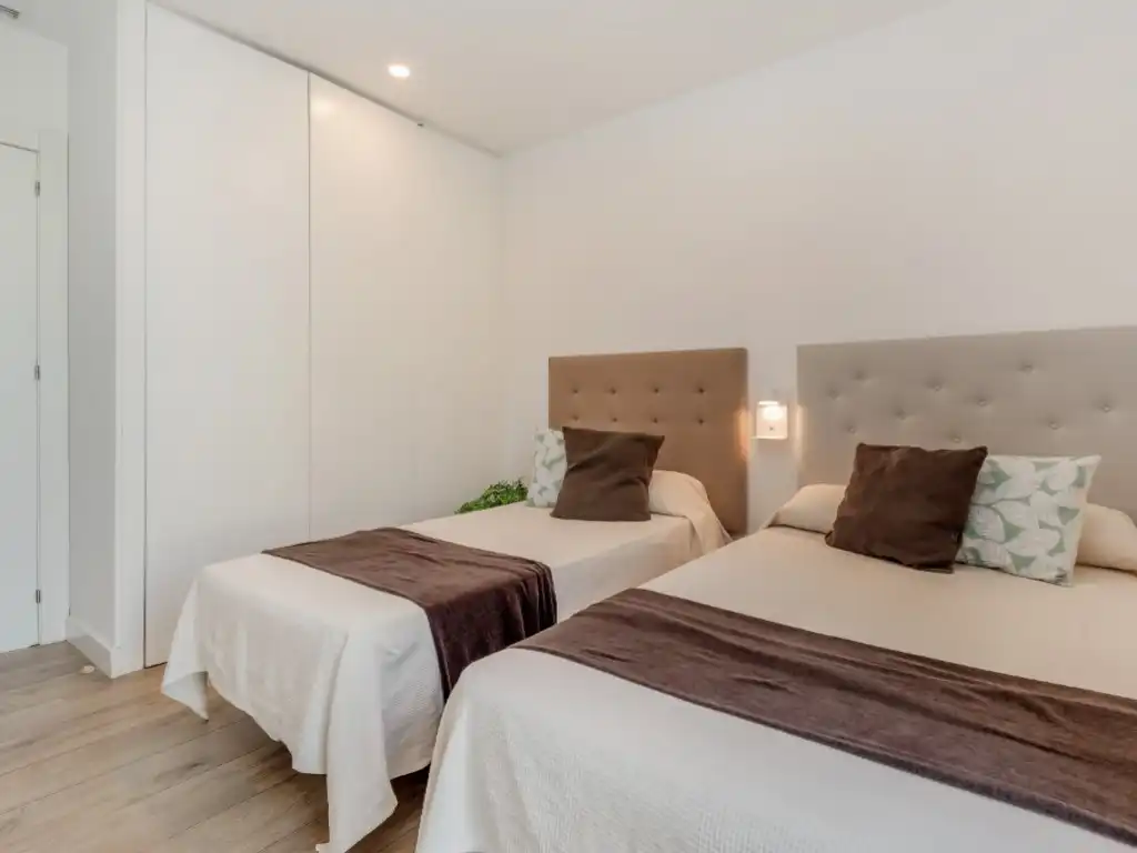 Dormitori de Casa o xalet en venda en Sant Joan d'Alacant amb Aire condicionat, Terrassa i Piscina