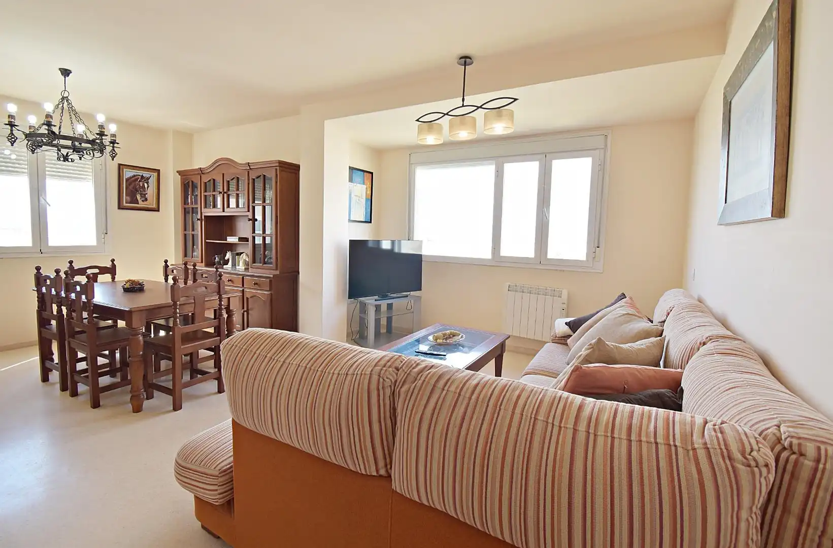 Sala d'estar de Pis en venda en Jerez de la Frontera amb Moblat