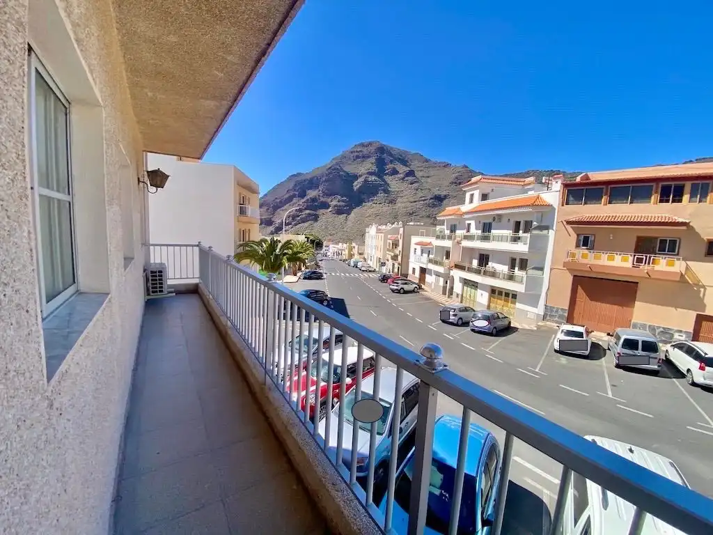 Vista exterior de Edifici en venda en Santiago del Teide