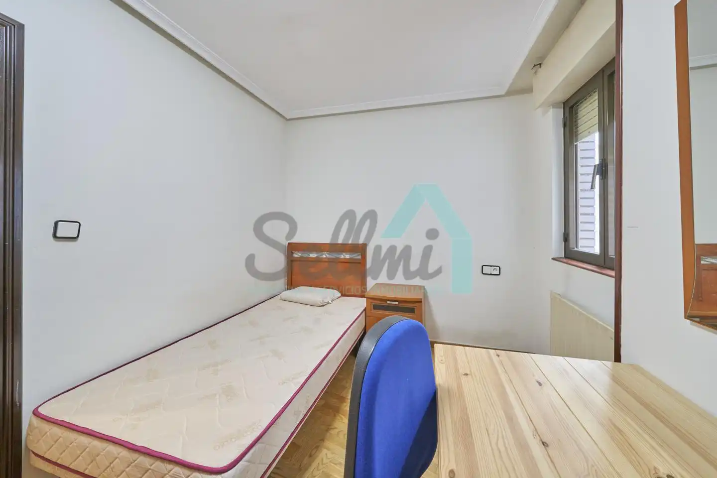 Flat for rent in Félix Aramburu, Auditorio - Seminario - Parque de Invierno