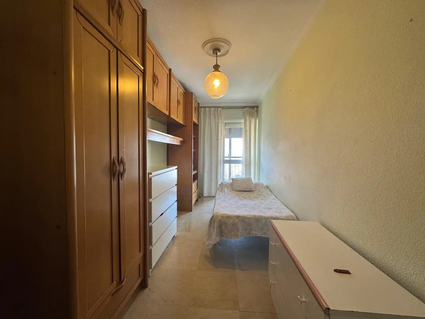 Bedroom of Flat for sale in Sevilla  with Terrace, Storage room and Balcony