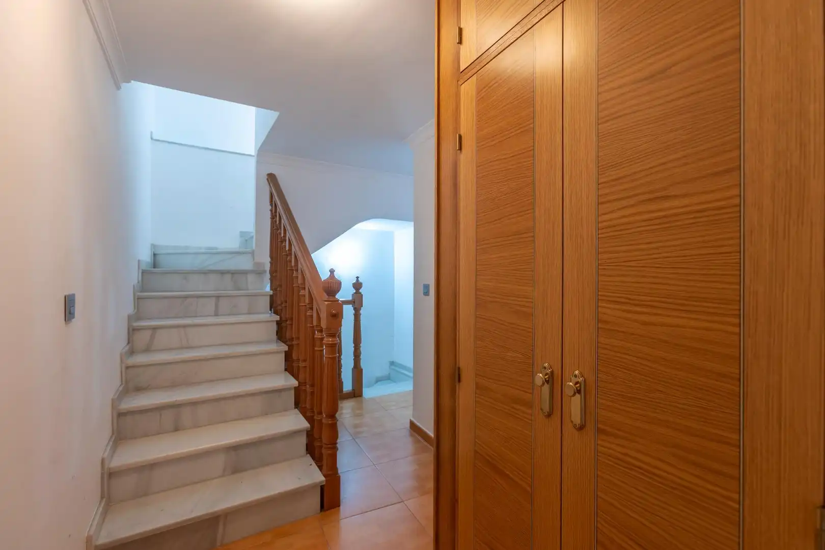 Houses for sale in Almuñécar  with Air Conditioner, Terrace and Furnished