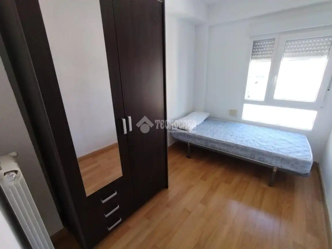 Dormitori de Pis en venda en Móstoles amb Calefacció, Parquet i Terrassa
