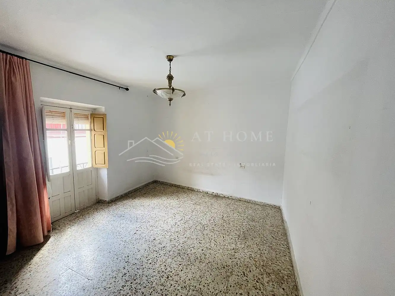 Haus oder Chalet zum Verkauf in Torrox mit Terrasse