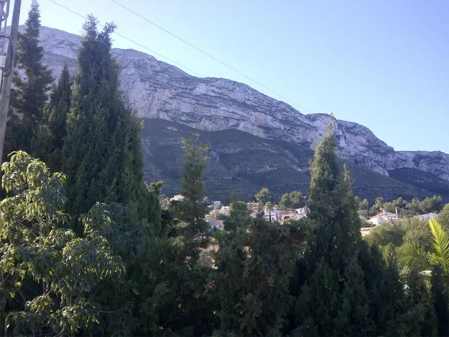 Vista exterior de Casa o chalet para compartir en Dénia con Jardín privado y Amueblado
