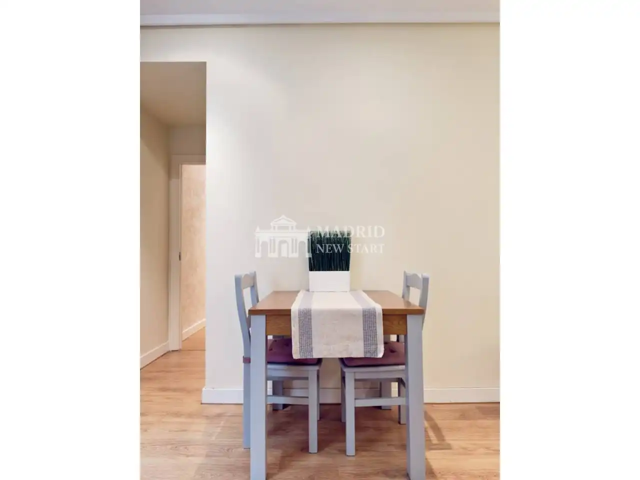 Comedor de Piso de alquiler en Madrid con Aire acondicionado, Calefacción y Trastero