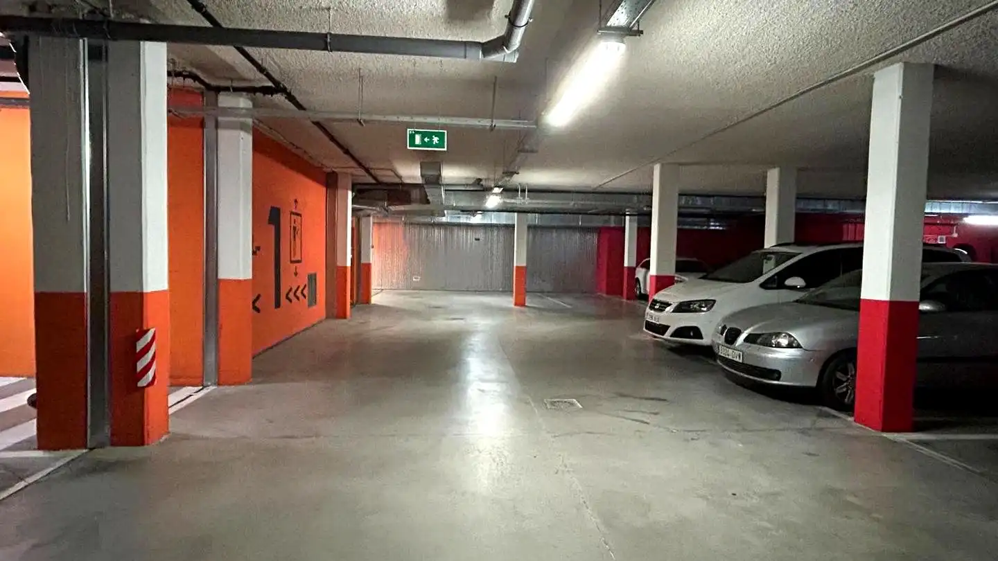 Aparcamiento en venta en Valle Del Baztán 1, imagen 6