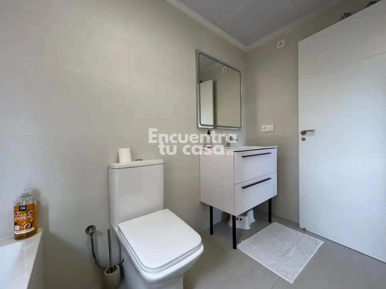 Bathroom of Flat for sale in Villajoyosa / La Vila Joiosa  with Air Conditioner, Heating and Terrace
