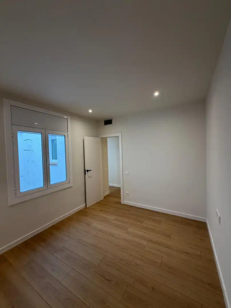 Bedroom of Flat for sale in Sabadell  with Air Conditioner, Heating and Parquet flooring