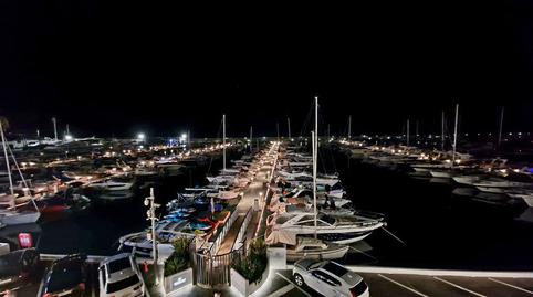 Foto 2 de Piso en venta en Puerto Banús, Marbella