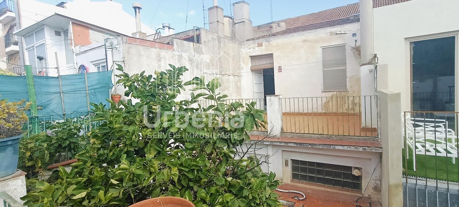 Vista exterior de Casa o chalet en venta en Mataró con Calefacción y Terraza