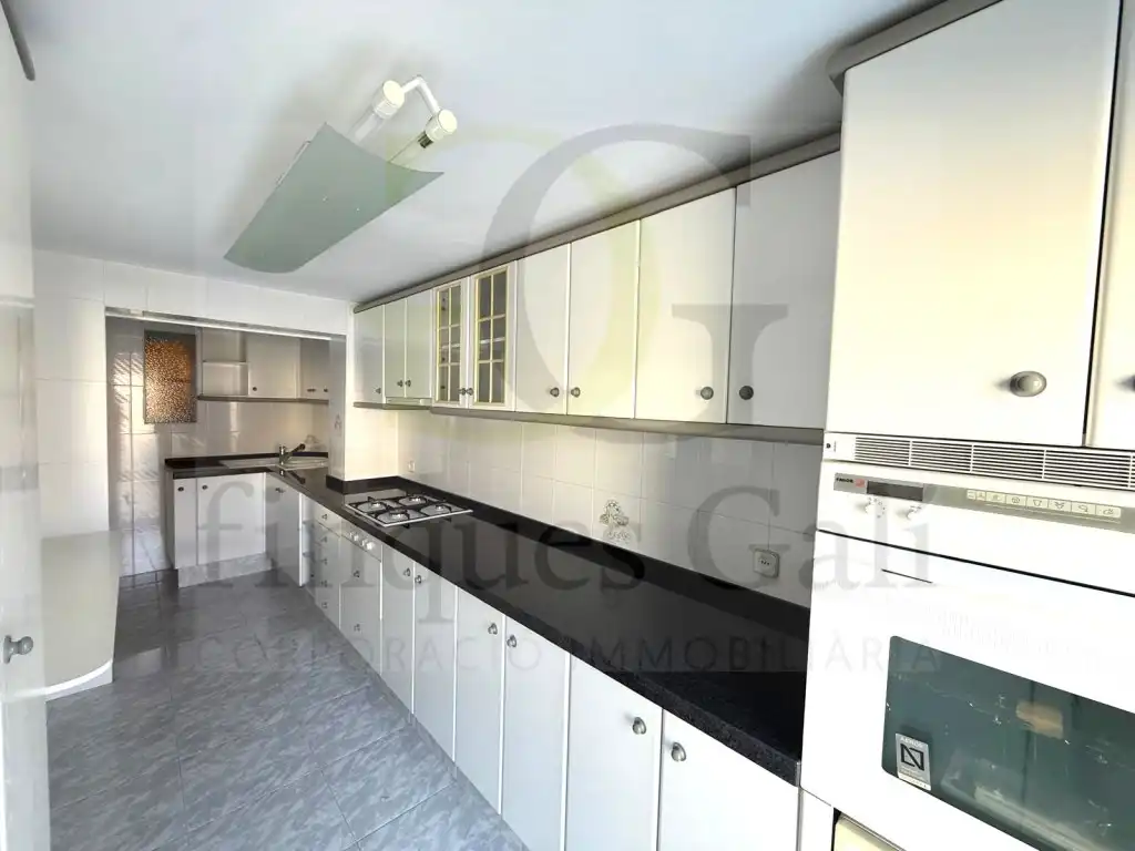 Kitchen of Flat for sale in Manresa  with Terrace, Storage room and Oven