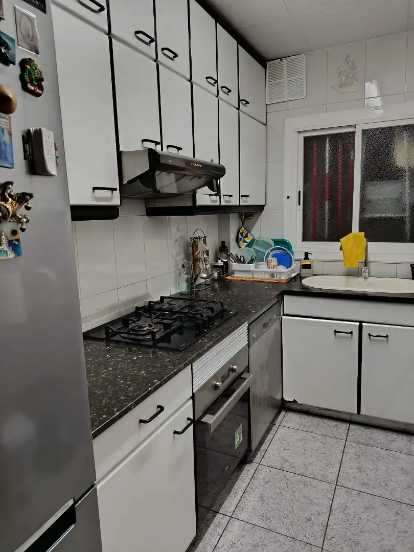 Cocina de Piso en venta en Badalona con Calefacción y Balcón