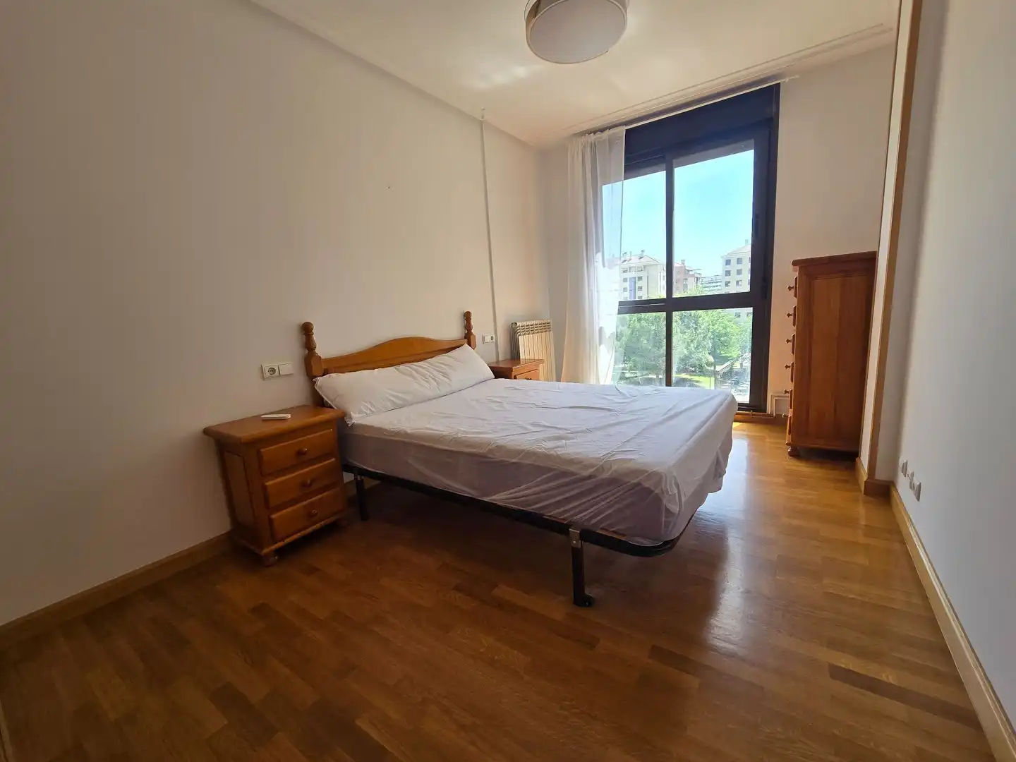 Habitación de Piso de alquiler en  Logroño con Calefacción, Terraza y Trastero