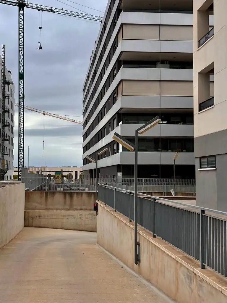 Außenansicht von Garage zur Miete in Elche / Elx