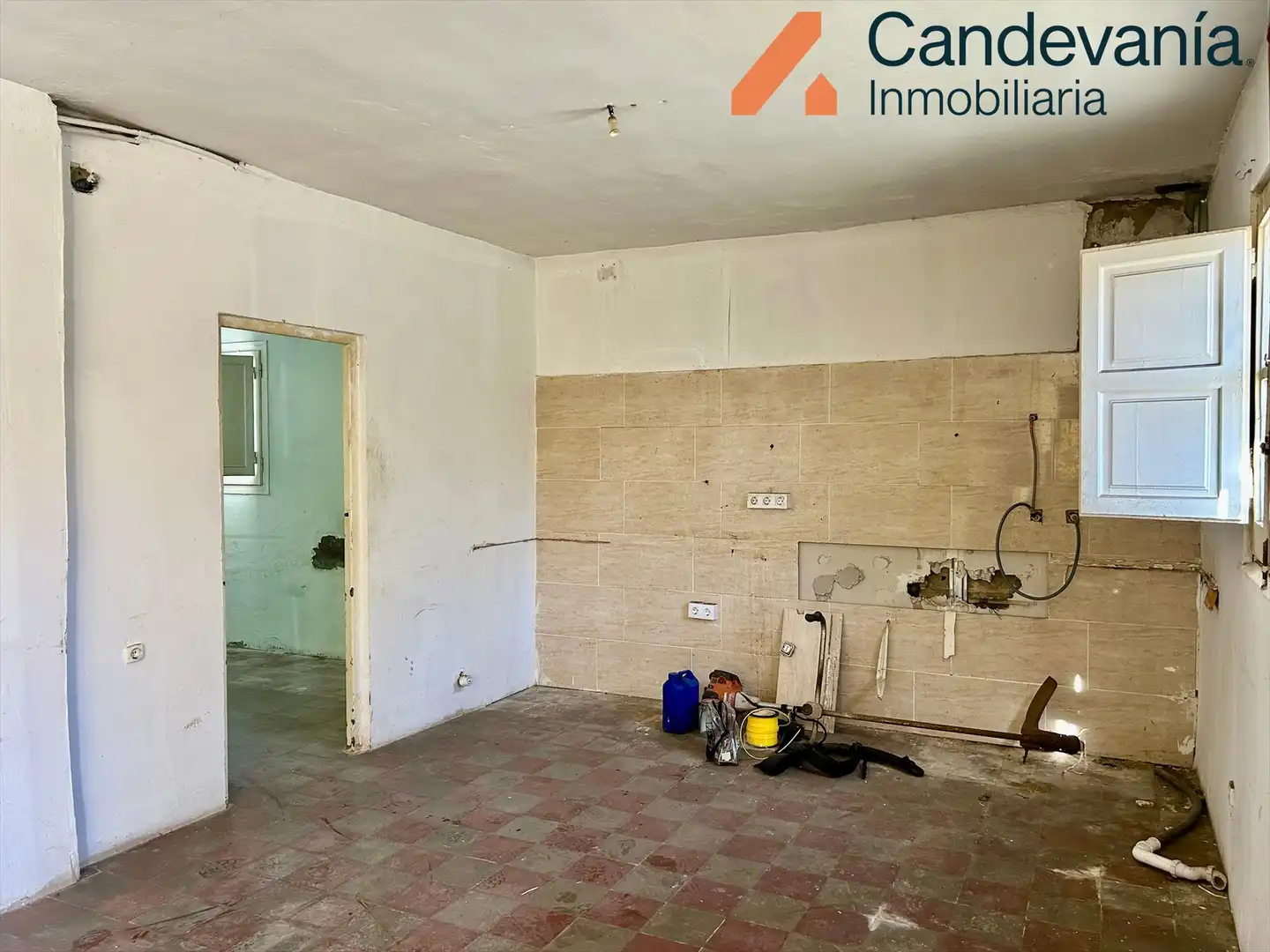Cuina de Casa o xalet en venda en Zuera amb Jardí privat