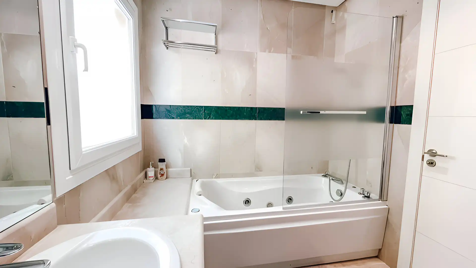 Apartamento con piscina en venta en Marbella Centro, imagen 19