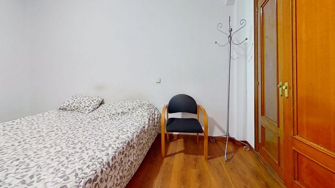 Dormitori de Apartament de lloguer en  Madrid Capital amb Aire condicionat