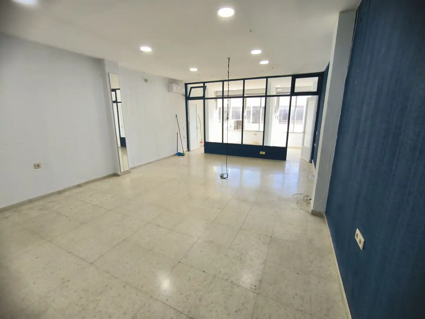 Büro zur Miete in Cádiz mit Klimaanlage