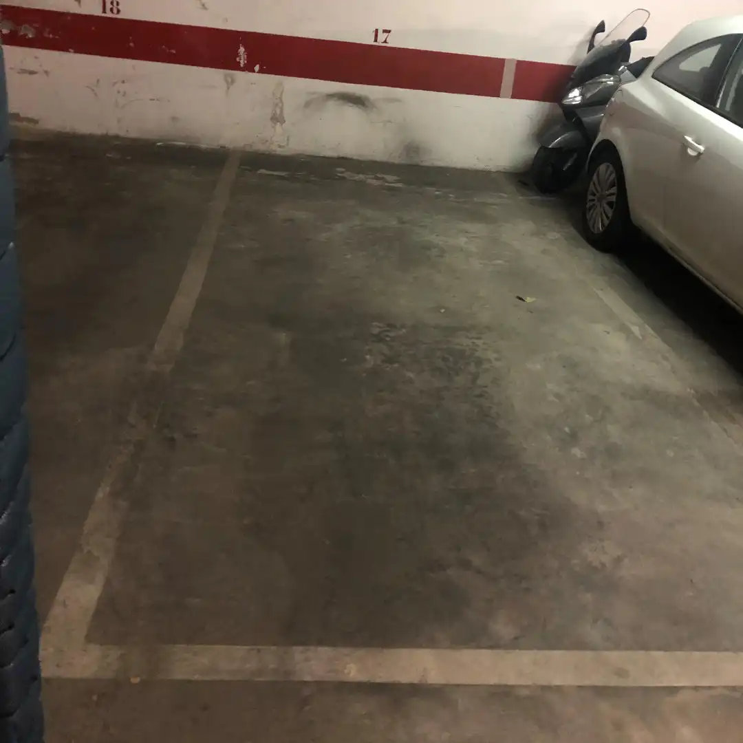 Aparcamiento en alquiler en Pont Major - Pedret - Campdorà