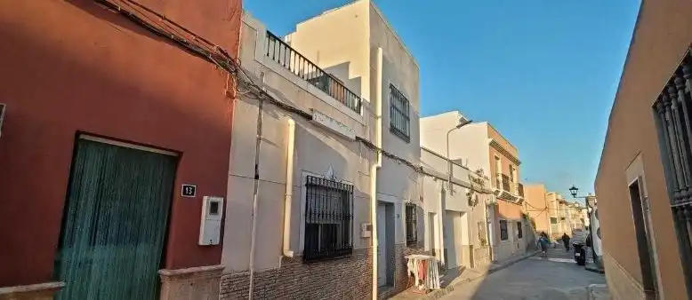 Haus zum Verkauf in Pechina