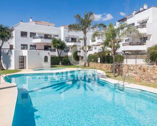 Jardí de Planta baixa en venda en Estepona amb Aire condicionat, Terrassa i Piscina comunitària