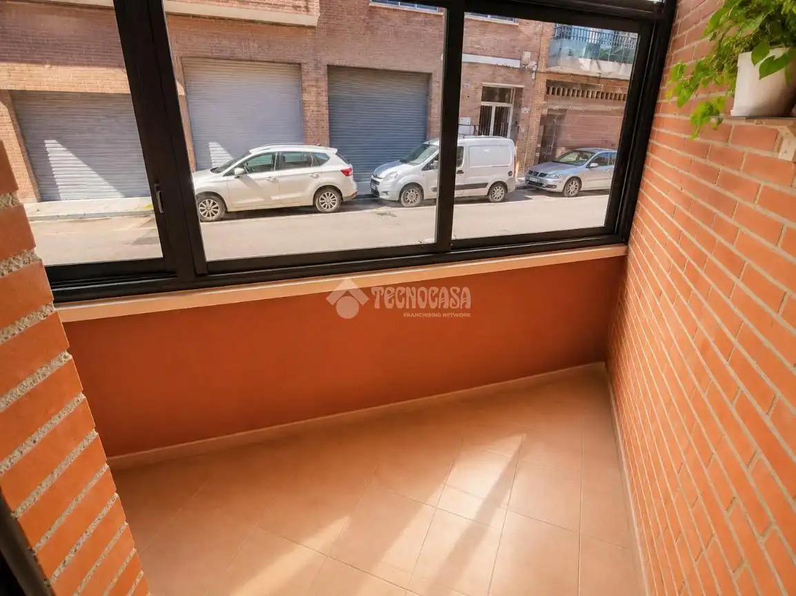 Schlafzimmer von Wohnung zum Verkauf in Zaragoza mit Balkon