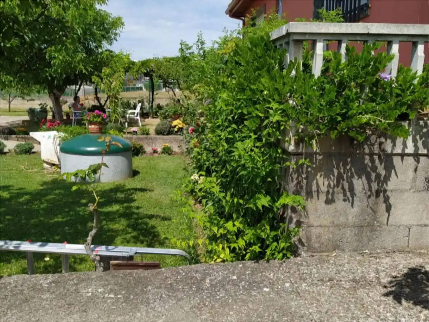 Jardí de Casa o xalet en venda en Ponferrada amb Jardí privat, Parquet i Traster