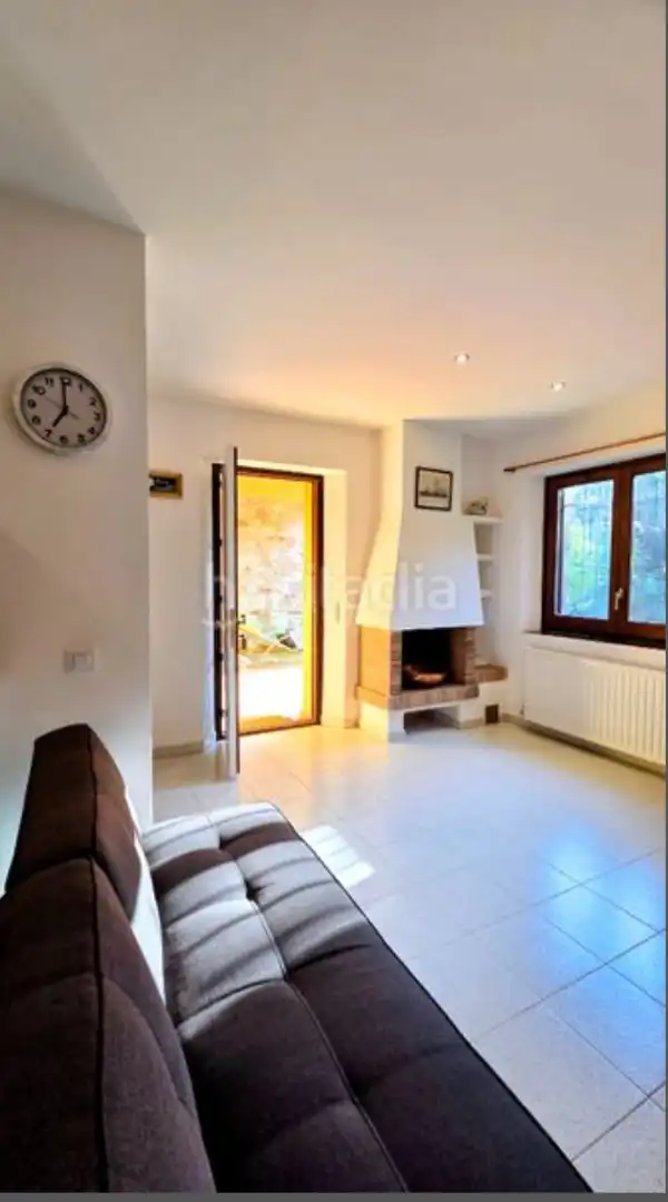 Sala de estar de Apartamento de alquiler en Regencós con Aire acondicionado, Calefacción y Jardín privado