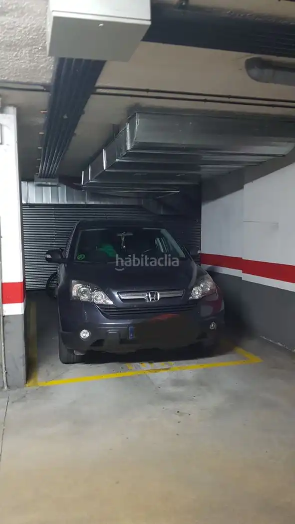 Einzelparkplatz zum Verkauf in Calle de José Hierro 2