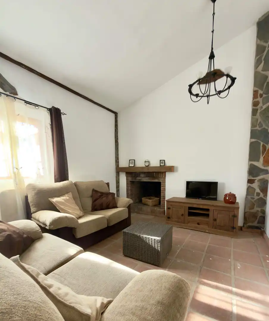 Sala d'estar de Casa o xalet en venda en Vélez-Málaga amb Piscina