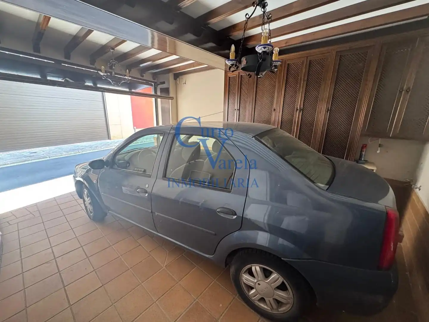Parking of Houses for sale in Dos Hermanas  with Air Conditioner, Heating and Storage room
