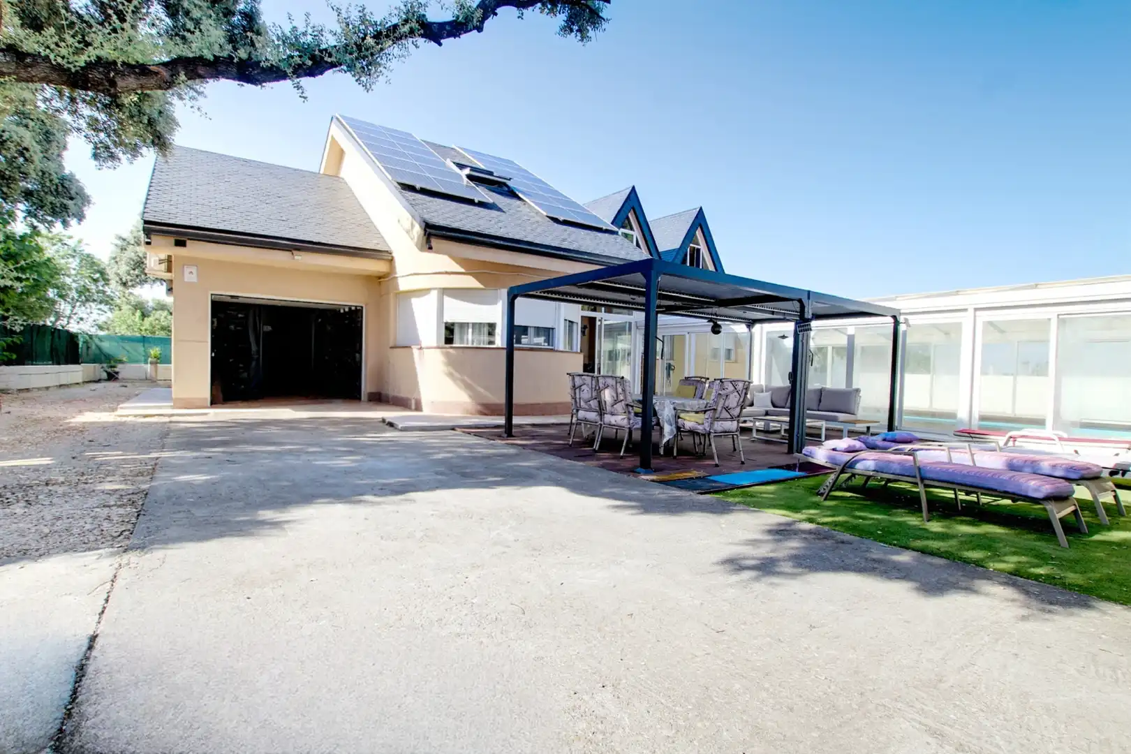 Terrassa de Casa o xalet en venda en Nuevo Baztán amb Aire condicionat, Calefacció i Jardí privat
