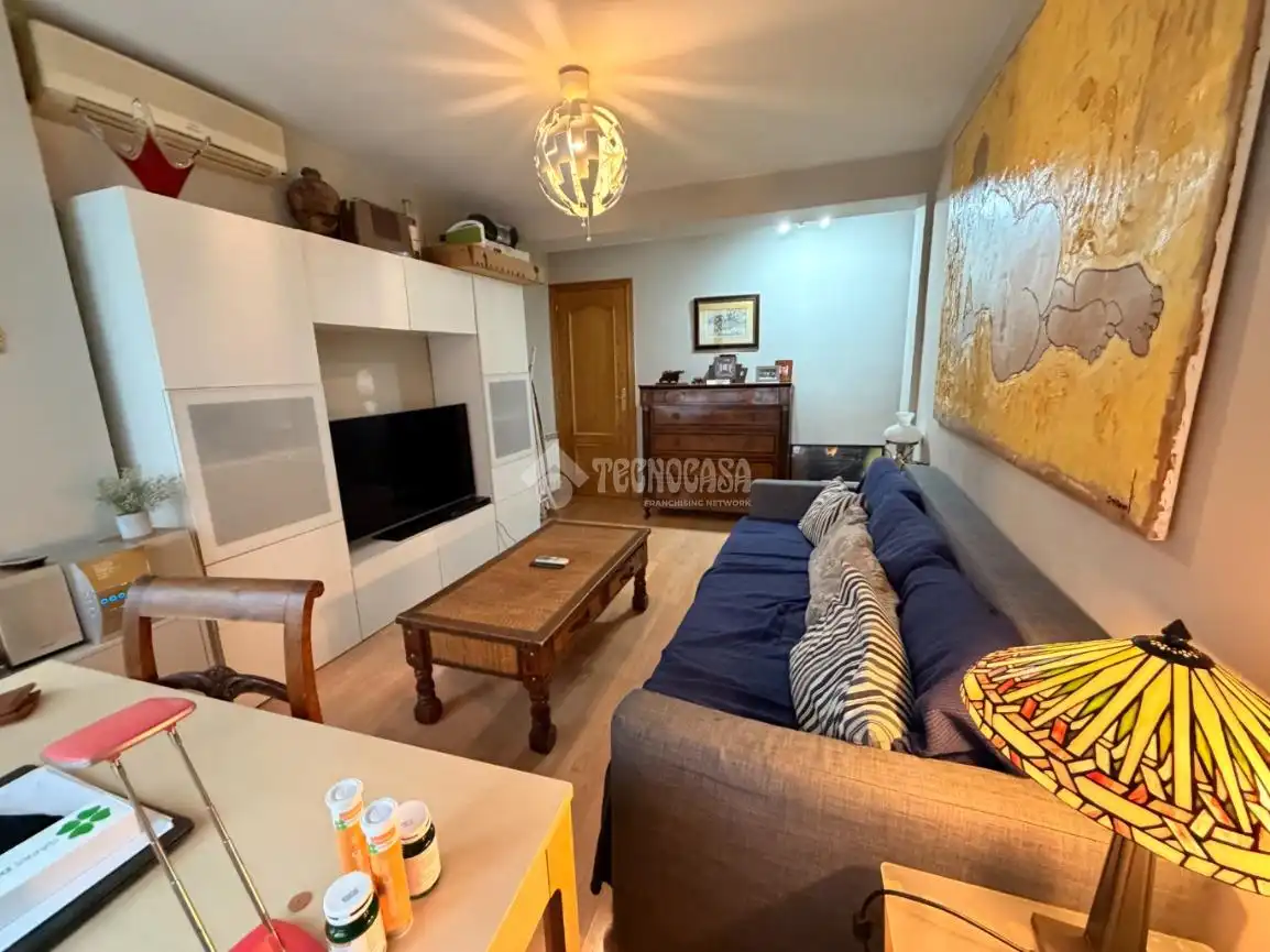 Living room of Flat for sale in Fuencarral - El Pardo