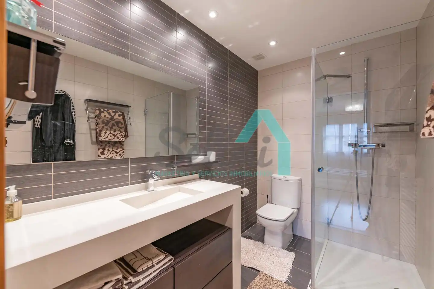 Bathroom of Detached homes for sale in Llanes  with Heating, Private garden and Terrace