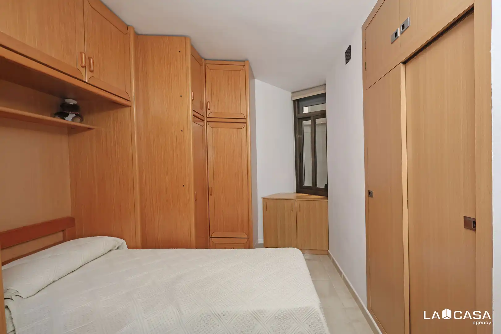Dormitori de Pis en venda en Esplugues de Llobregat amb Balcó