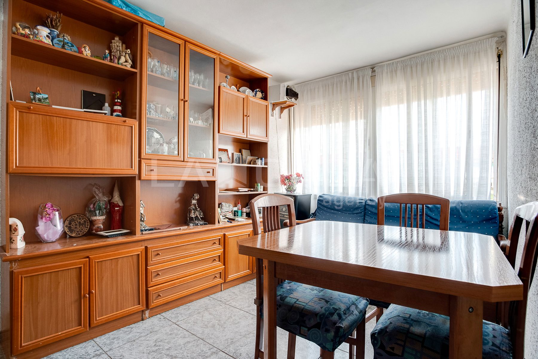 Sala d'estar de Pis en venda en Cornellà de Llobregat