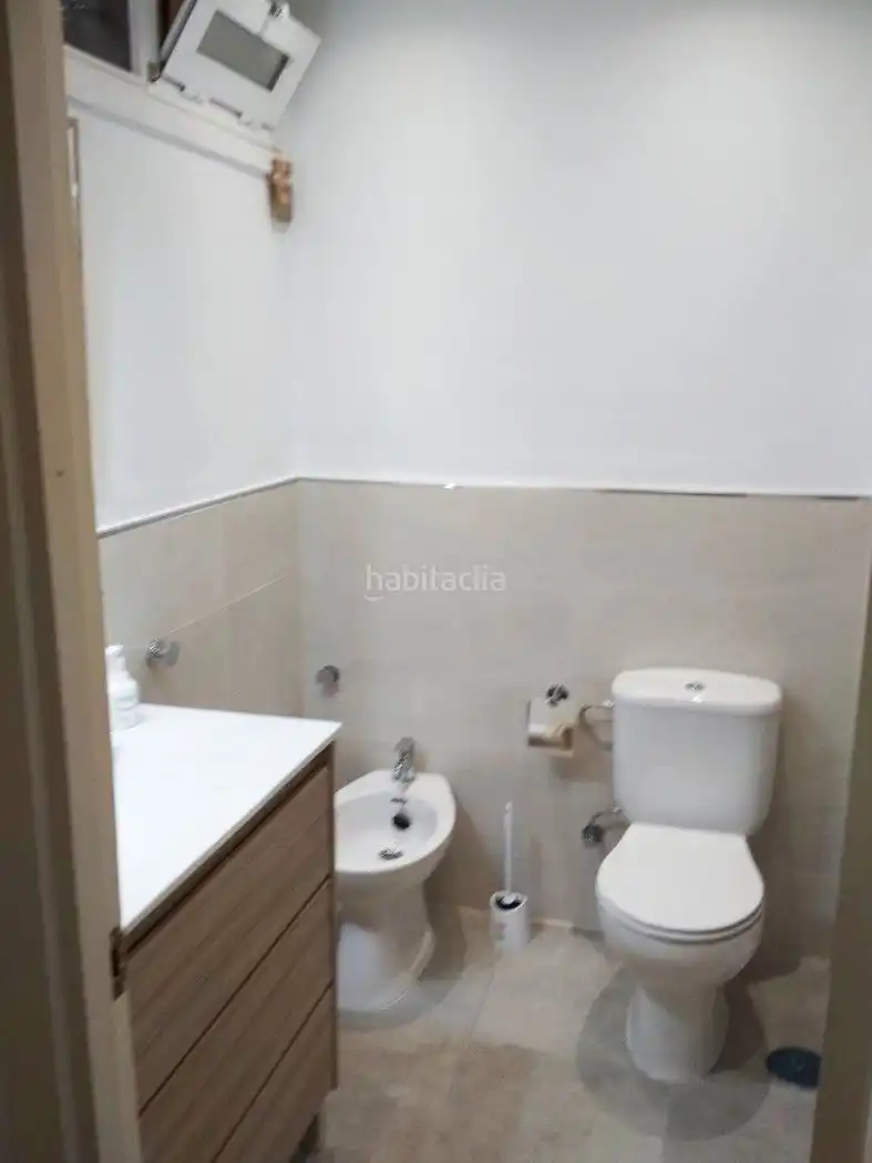 Apartamento con ascensor en alquiler en Paseo Marítimo Rey de España 7, imagen 3
