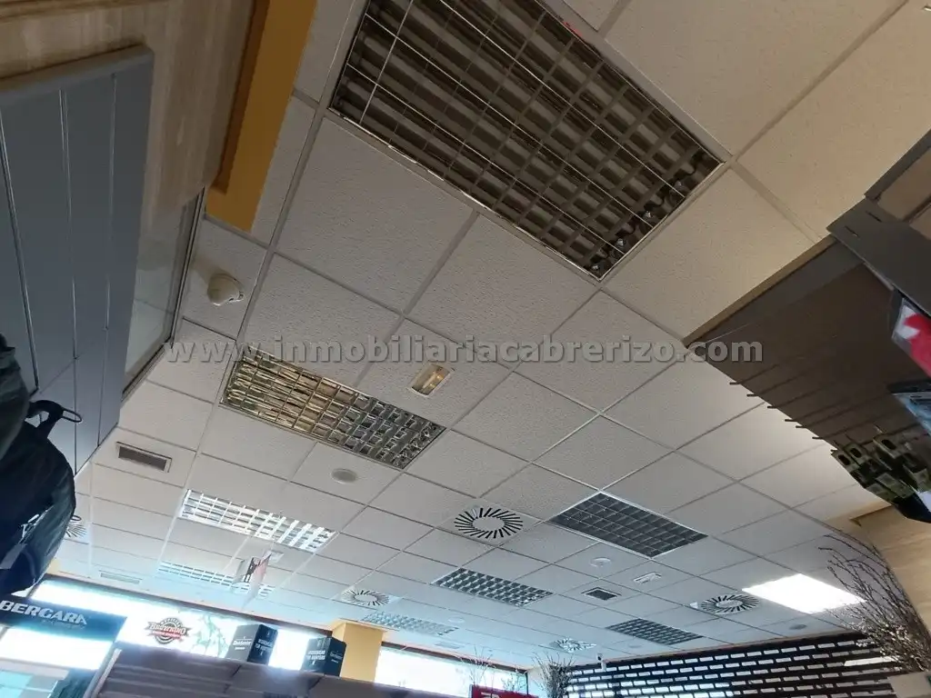 Business premises for sale in Oeste, imagen 18