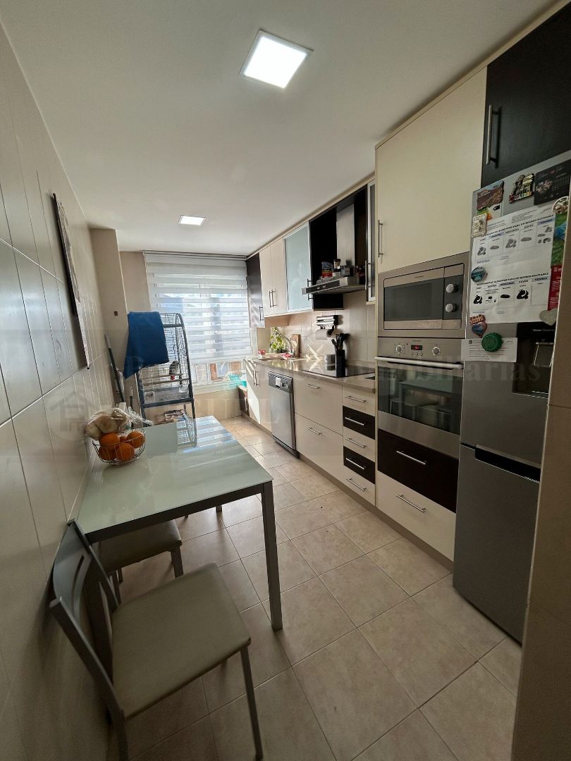 Cuina de Dúplex en venda en Verín amb Calefacció, Parquet i Traster