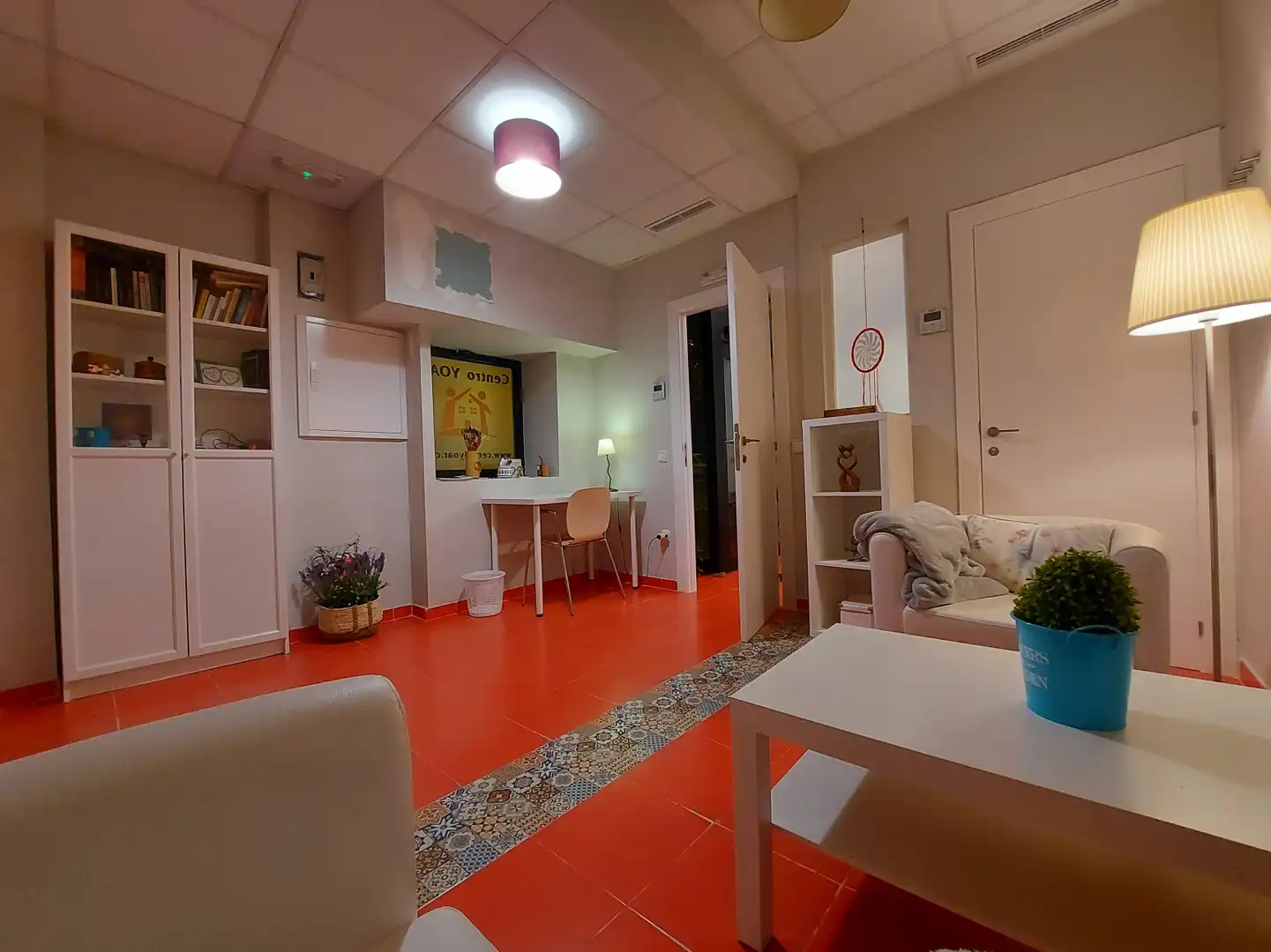 Living room of Commercial properties for sale in  Logroño