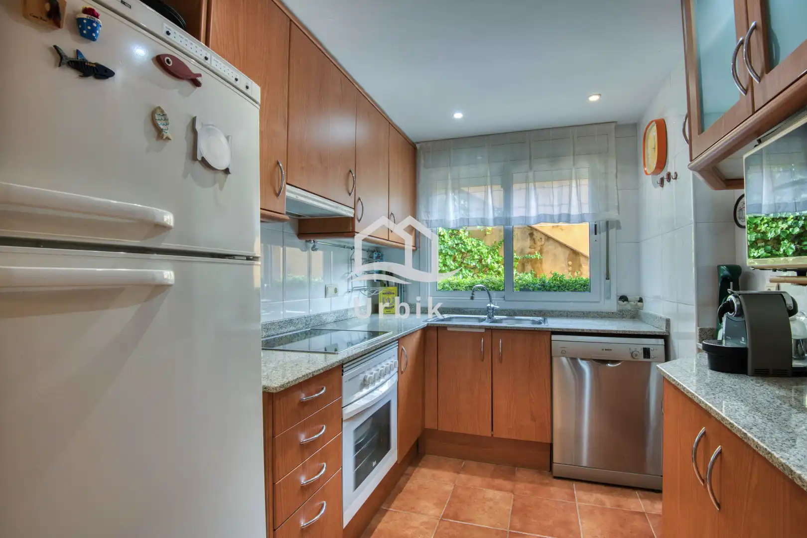 Cocina de Casa adosada en venta en Castell d'Aro, Platja d'Aro i s'Agaró con Aire acondicionado, Calefacción y Jardín privado