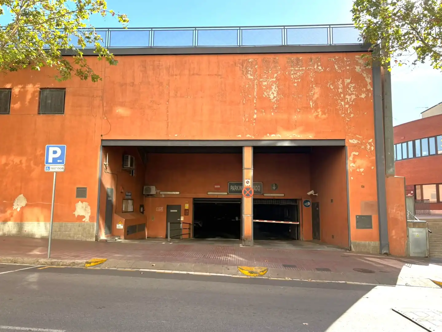 Storage room for sale in Esplugues de Llobregat, Barcelona