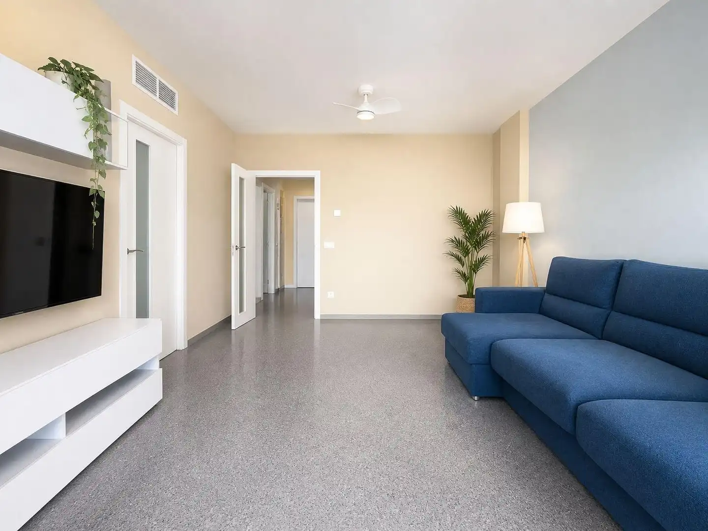 Wohnzimmer von Wohnung zum Verkauf in Sevilla mit Klimaanlage und Terrasse