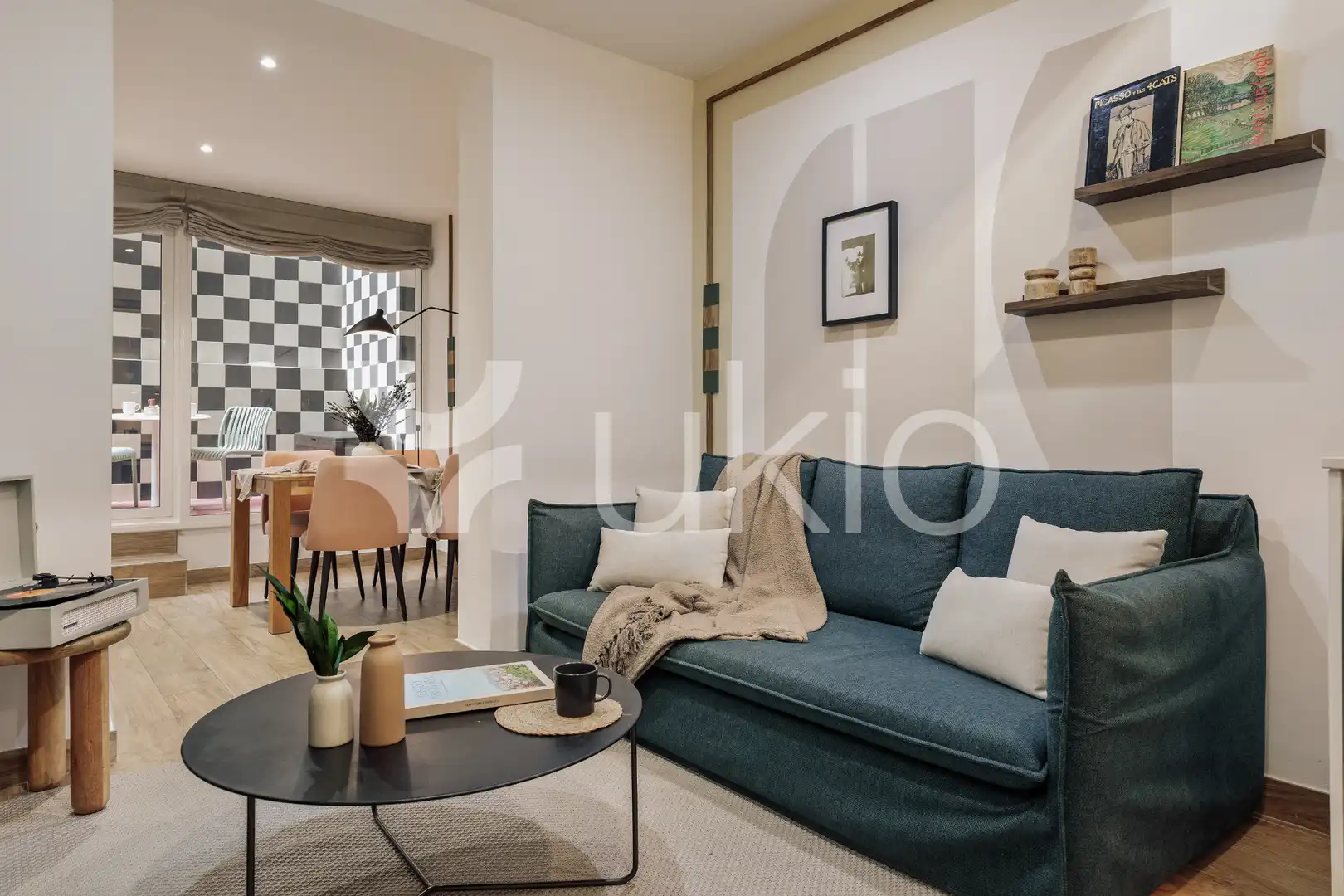 Sala de estar de Apartamento de alquiler en Barcelona con Aire acondicionado, Calefacción y Terraza